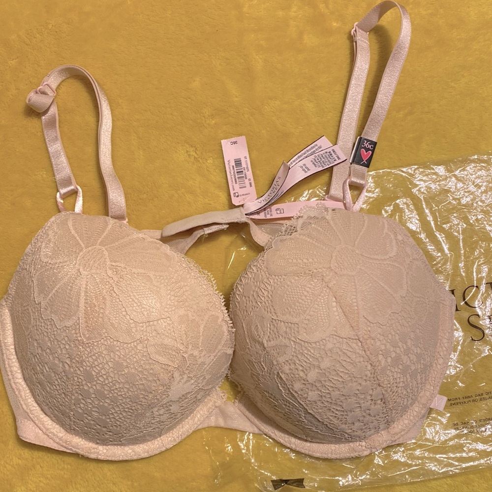 BNWT-VS Sexy Tee Push Up Bra